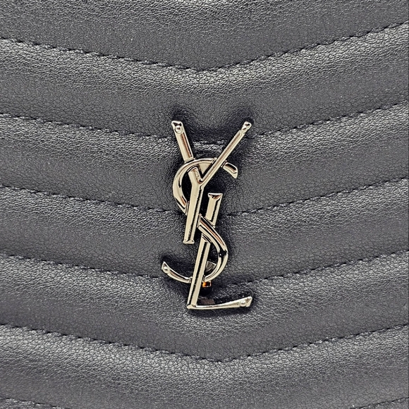 Black Quilted Crossbody Bag - Picture 4 of 16